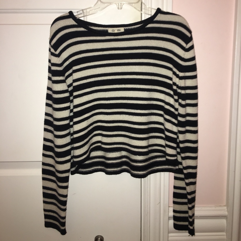 Striped cropped long sleeve